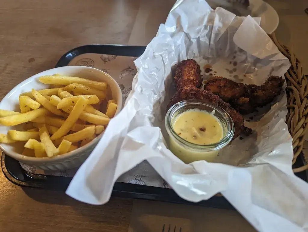 Charles Moser_Güggeli-Beiz_Bern_review