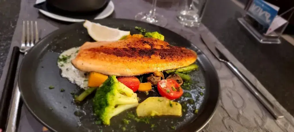 Olga Khomula_Viva Ristorante Pizzeria Da Giovanni_Rüeggisberg_avis