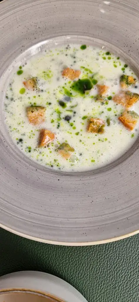 Menu_Adler Restaurant_Riggisberg_image_9