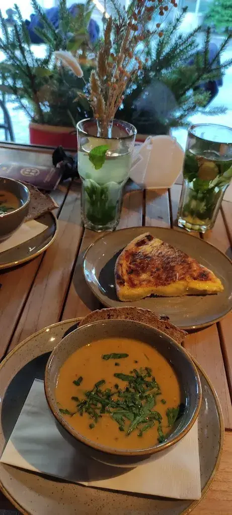 Menu_Cherry’s Bistro - Take away and Pizzeria_Saanen_image_7