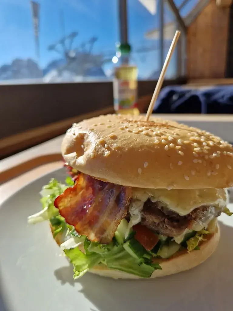 Bergrestaurant La Videmanette_Rougemont_slider_image_2