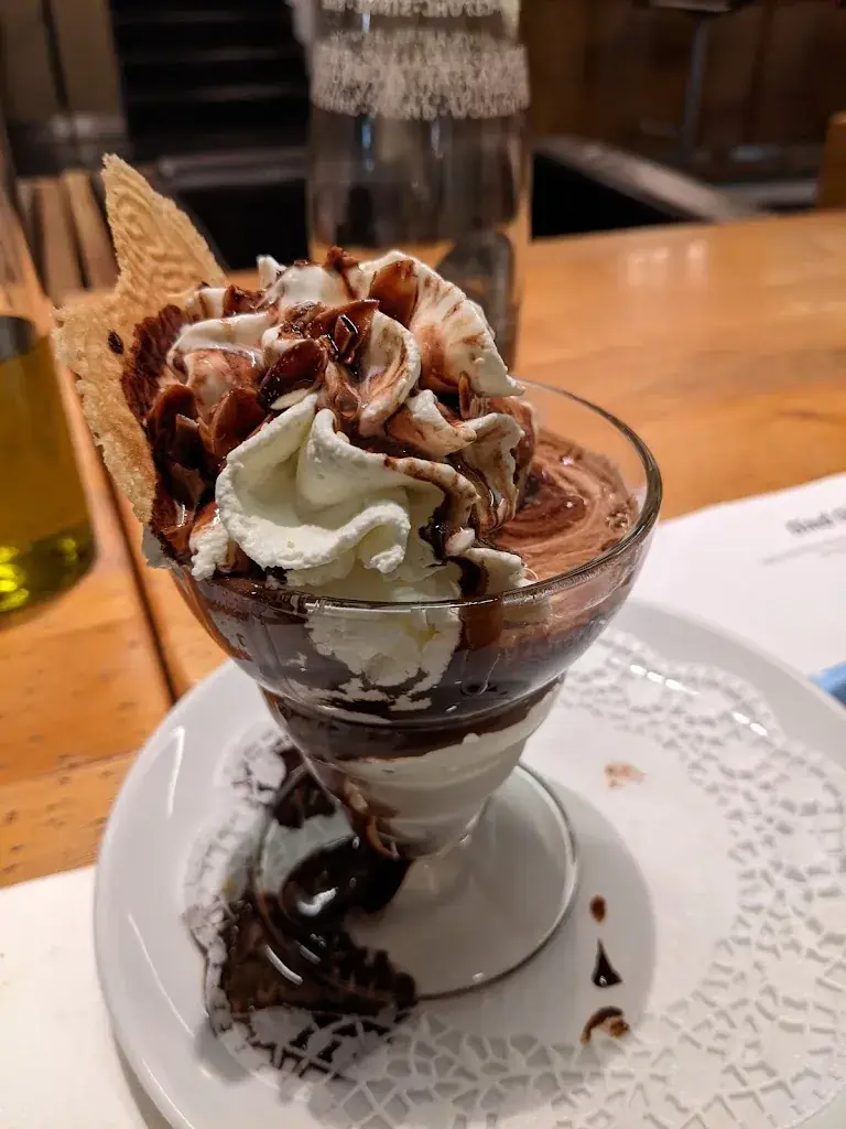 Menu_Pizza Basta_Gstaad_image_7