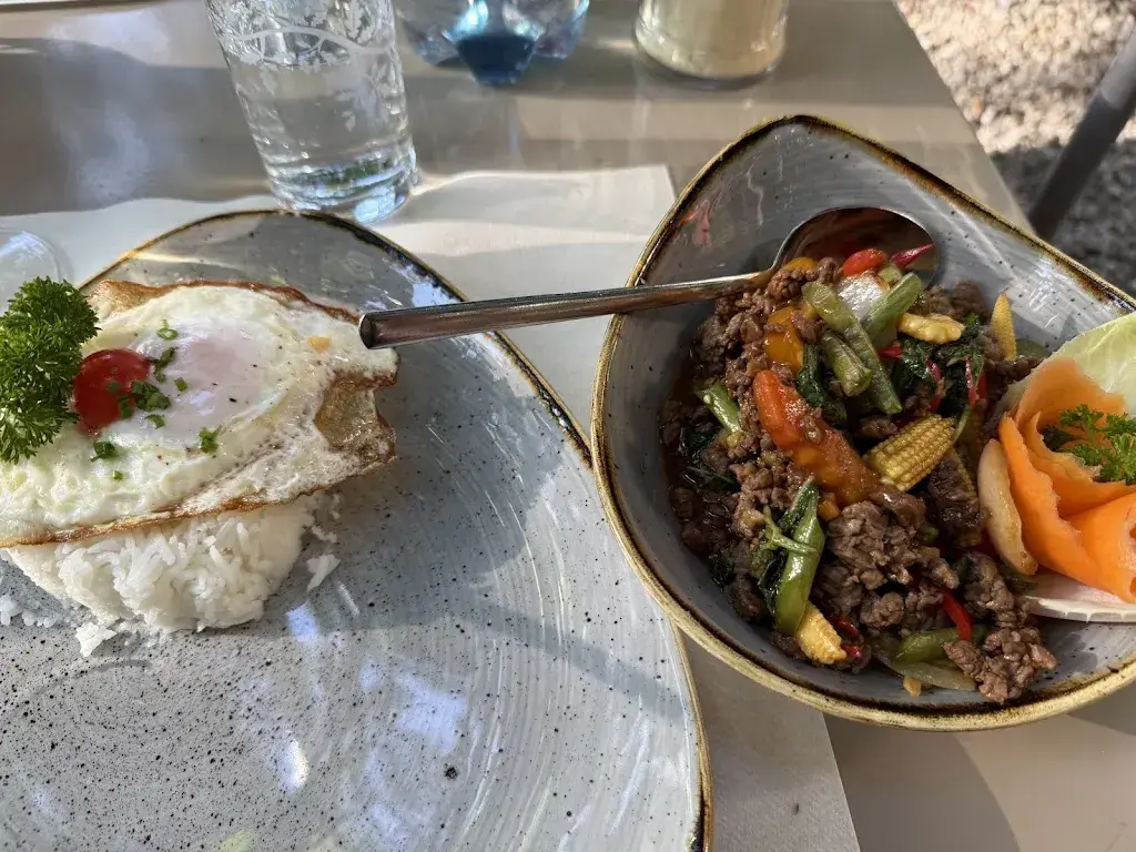 Michael Michael_Restaurant Oldtimer Galerie_Toffen_avis