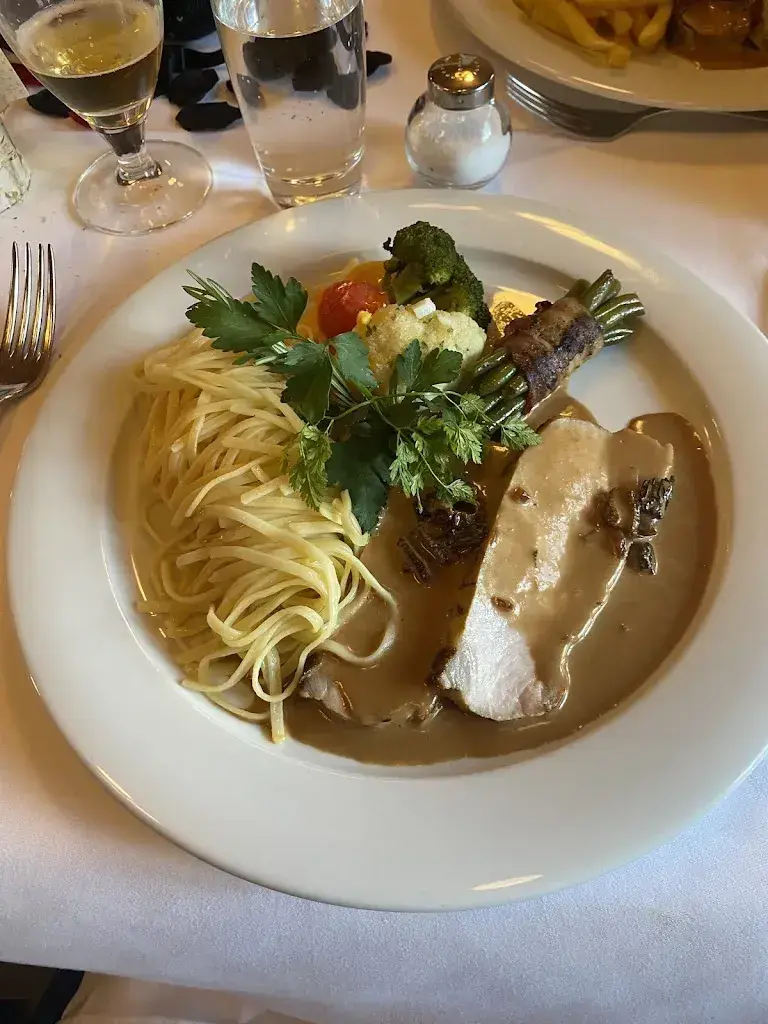 Moni Maloney_Gasthof Dörfli Mühledorf_Mühledorf_review