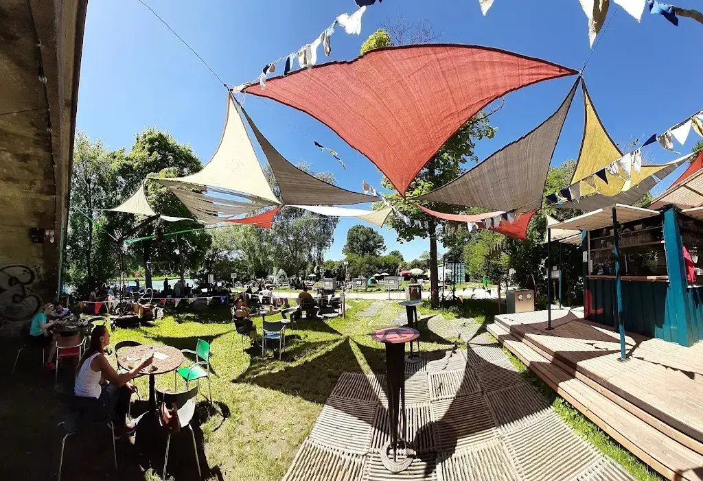 William Richards_Bogen 17 Kiosque_Wohlen bei Bern_review