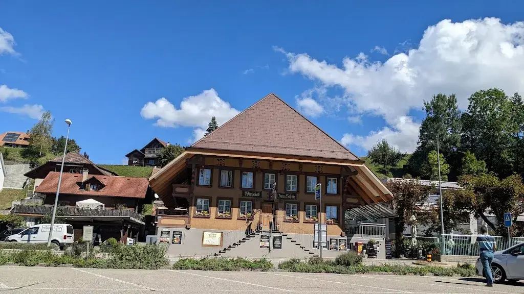 Amal Awad_Wirtschaft Zum Schütz_Zollbrück_review