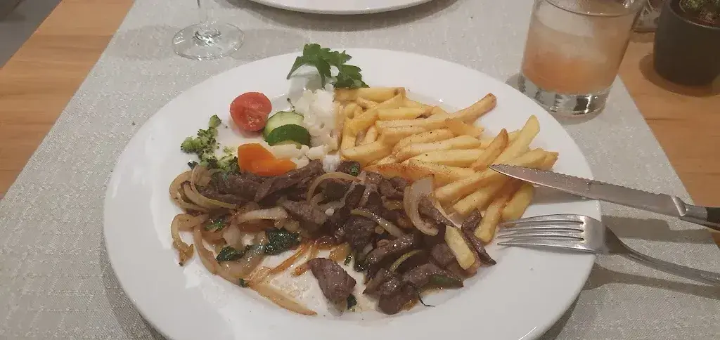 catona iuditha_Wirtschaft Zum Schütz_Zollbrück_review