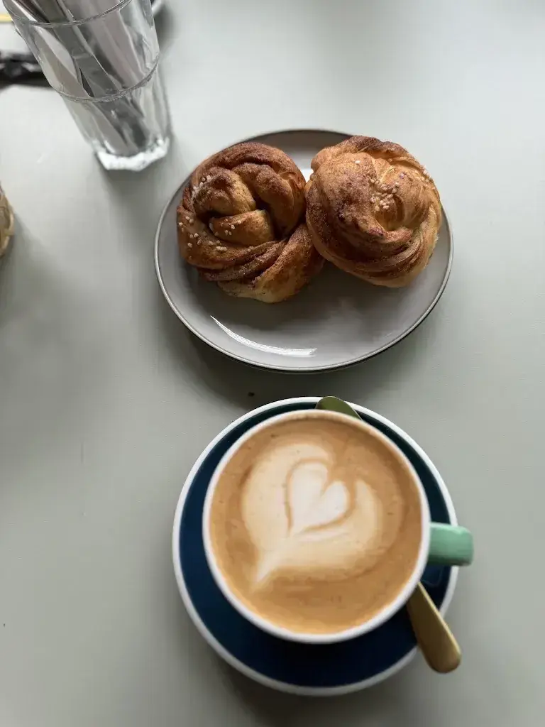 Fatima Alhosani_Alte Schmitte_Steffisburg_review