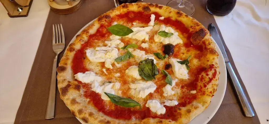 Restaurant Kreuz_Oberhofen am Thunersee_slider_image_2