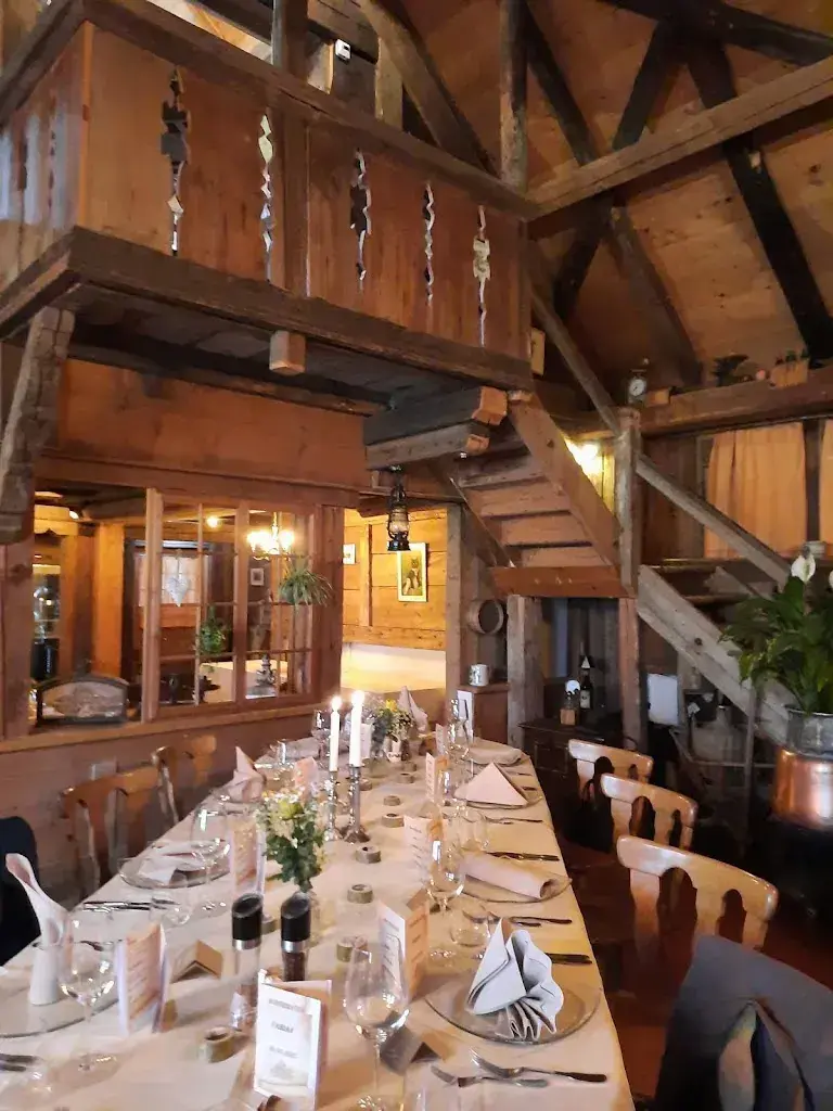 Marliese Graber Riesen_Gasthof Weyersbühl_Uebeschi_avis