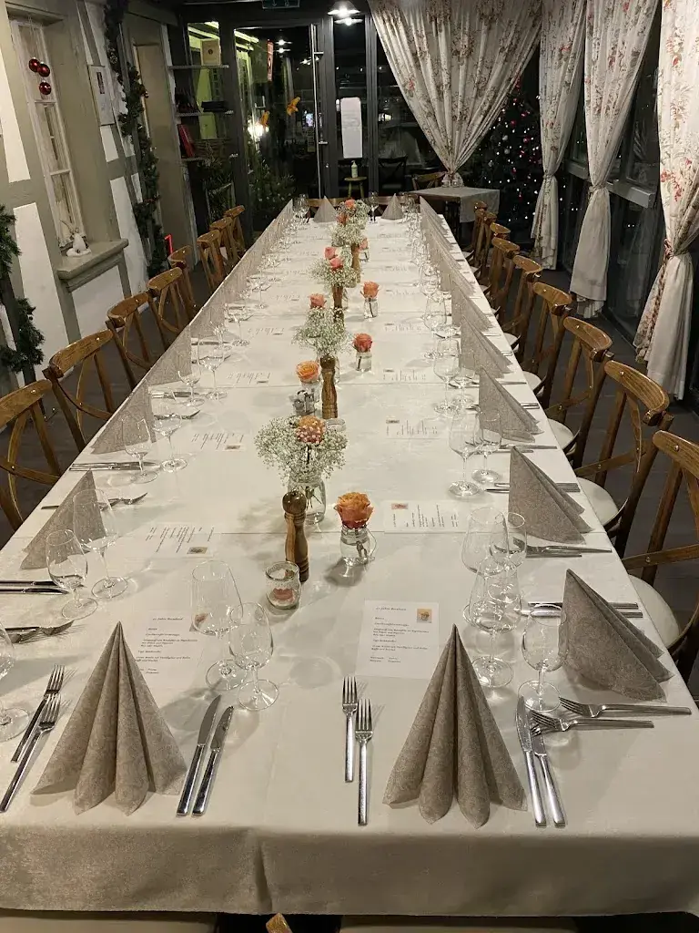 Kreuz restaurant à Uetendorf