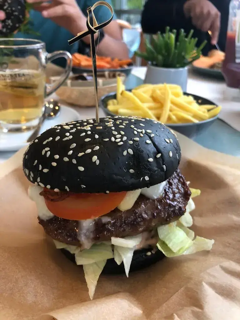 Wedali Jimaja_Badibistro Uetendorf_Uetendorf_Bewertung