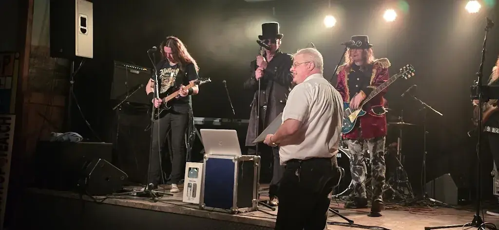 Katharina Jungen_Grizzly Pub_Forst-Längenbühl_Bewertung