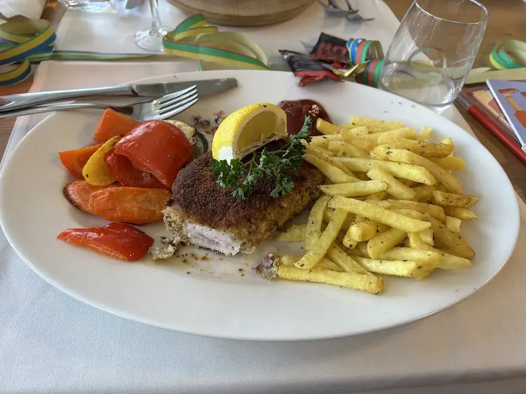 Kiku Inugami_Grizzlybär Swiss Lodge Hotel_Forst-Längenbühl_avis