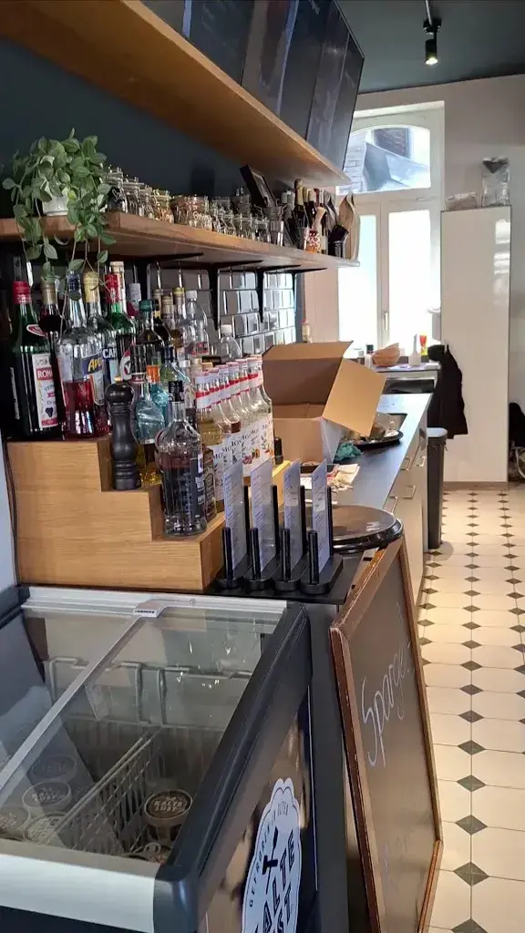 Annegret Gerzner_Café zum Hirschen_Huttwil_review