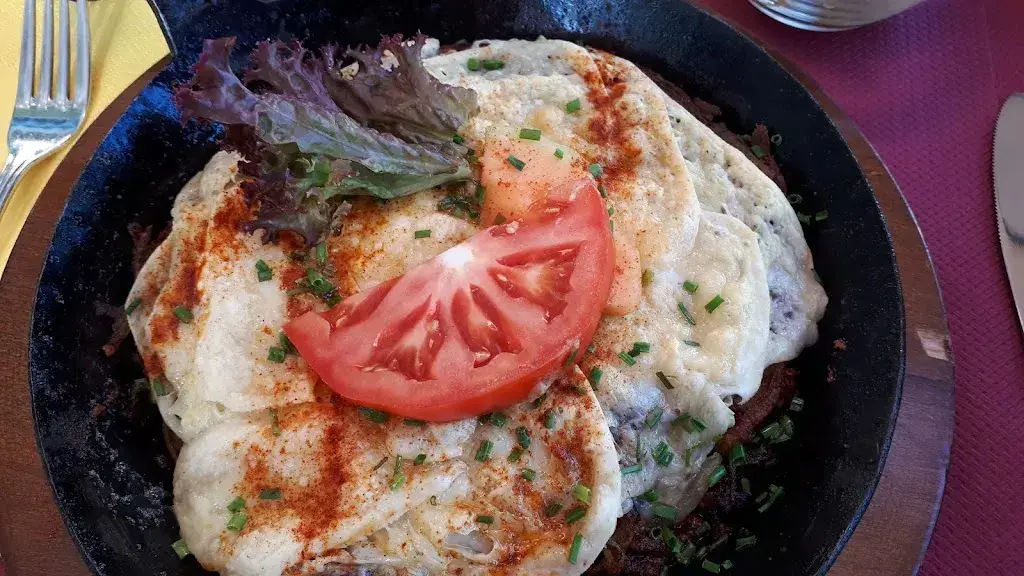 Caroline Stokman_Krone Huttwil - Restaurant & Hotel_Huttwil_avis