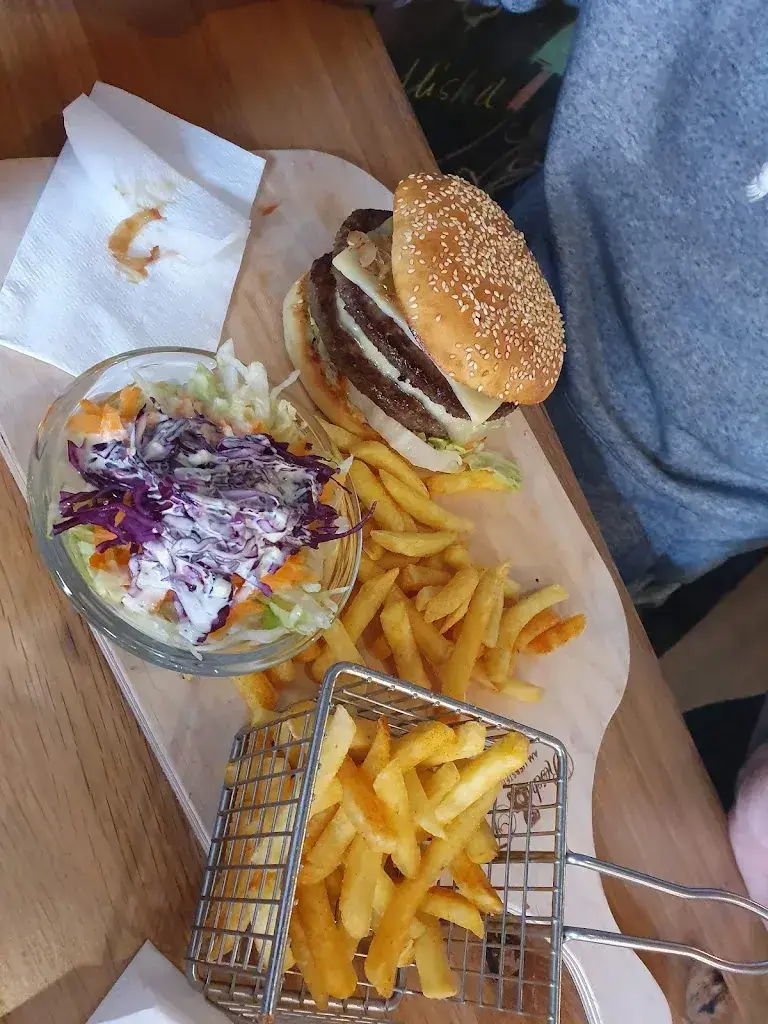 Majmoon - good fast food restaurant in Huttwil