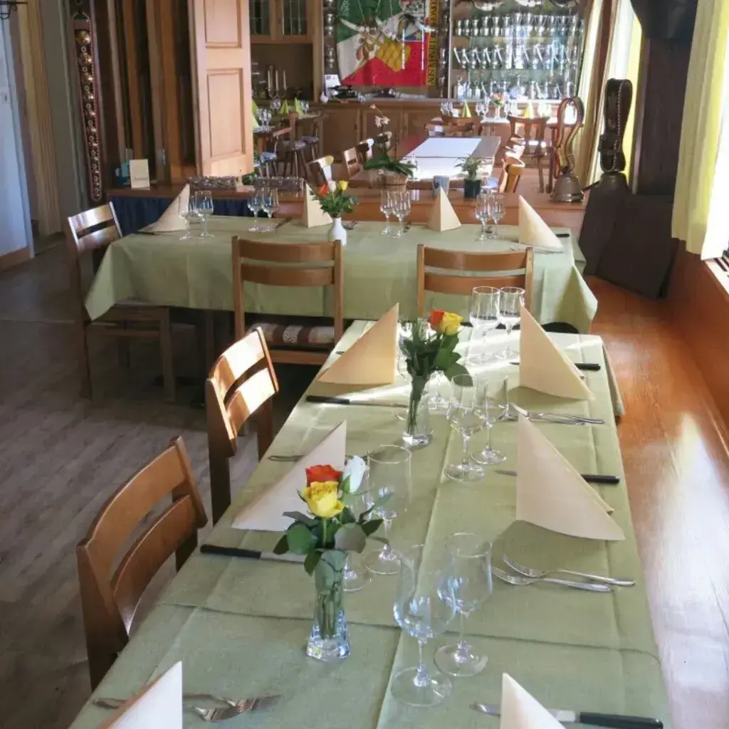 Urs Minder_Restaurant Löwen_Bollodingen_review