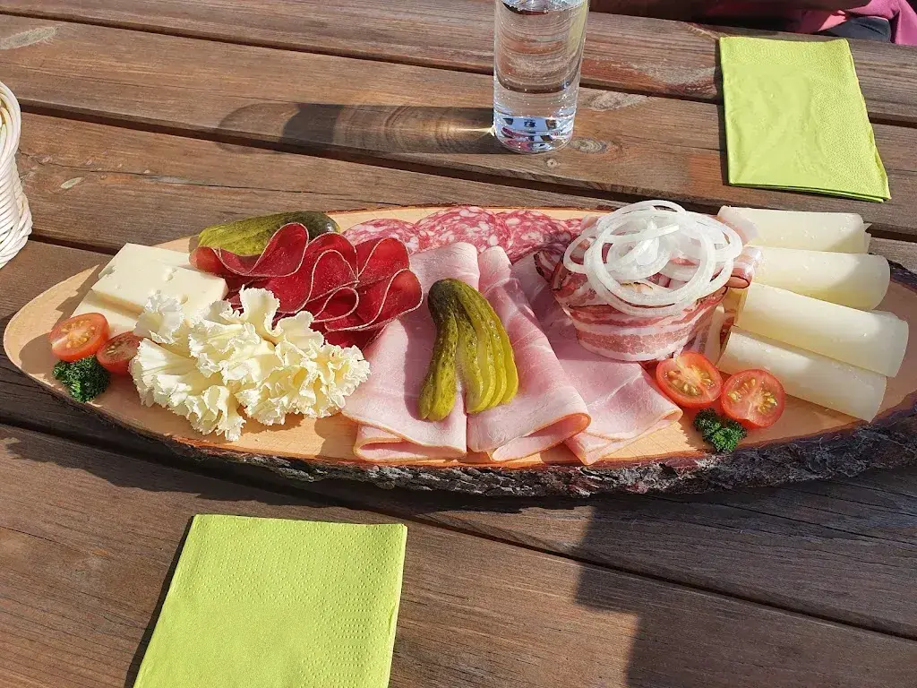 Farnern Stierenberg Bergrestaurant restaurant à Farnern