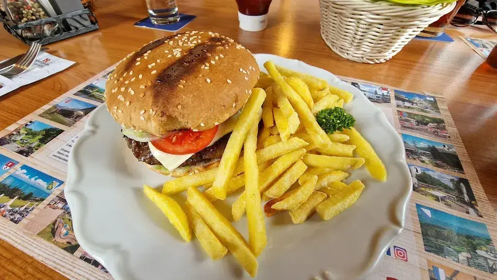 Marc_Farnern Stierenberg Bergrestaurant_Farnern_review