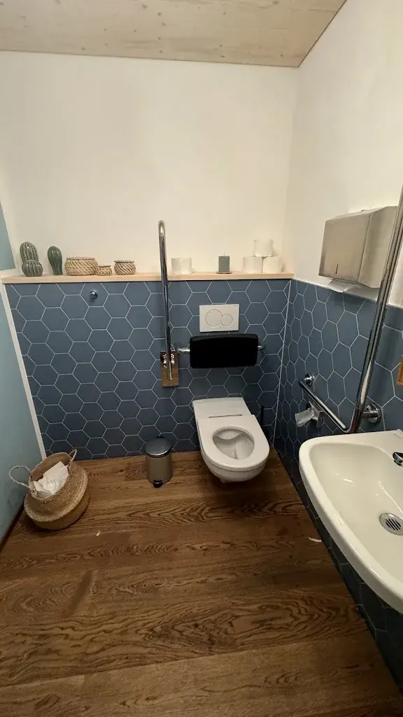 Jo Johnny_KalorienReich_Wangen an der Aare_reseña