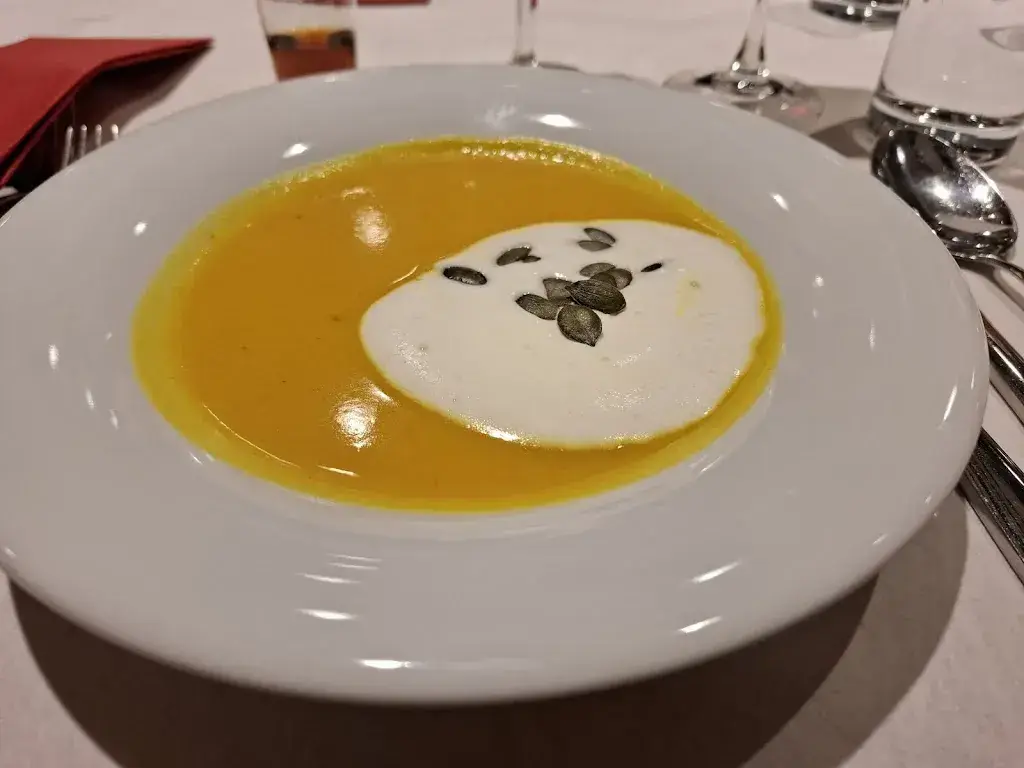 E. Graf_Panoramarestaurant im Businesspark Aentlebuch_Entlebuch_avis