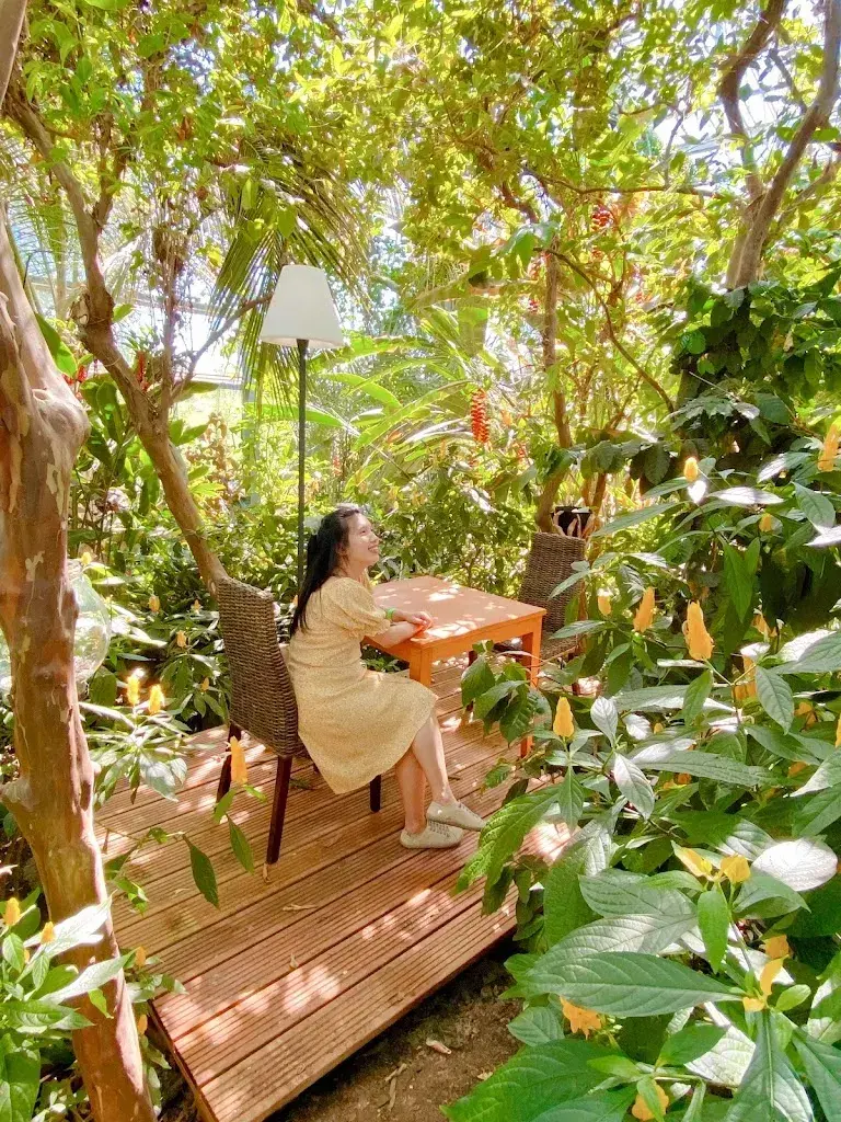 Yonradee Claire_Tropenhaus Wolhusen_Wolhusen_avis