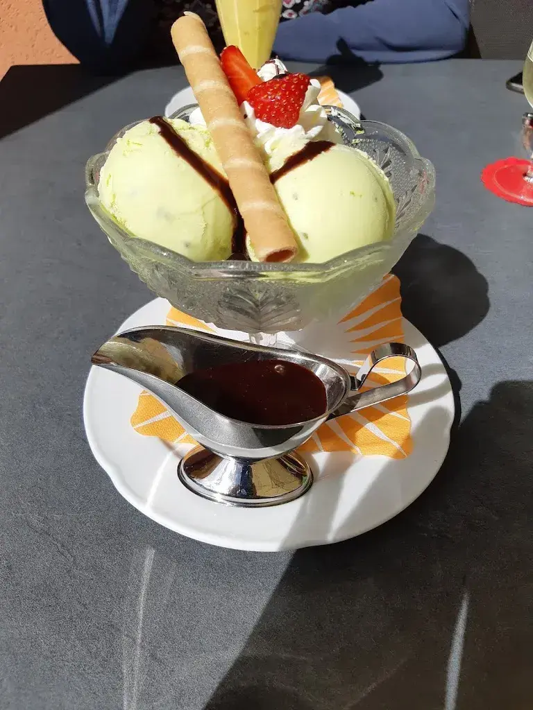 Remo Kühne_Fürstei_Flühli_review