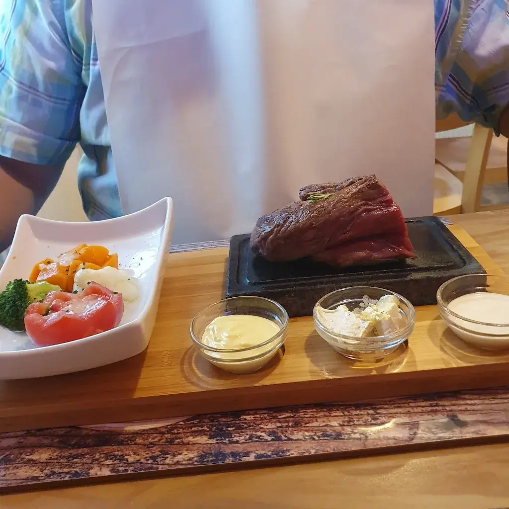 Viola Blumenhaus_Südelhöhe_Flühli_review