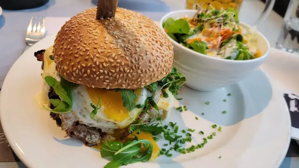 Gabi Dentler_Gast Hoof 18_Flühli_review