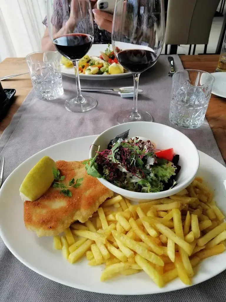 Simon Giddens_Restaurant Rischli_Sörenberg_avis