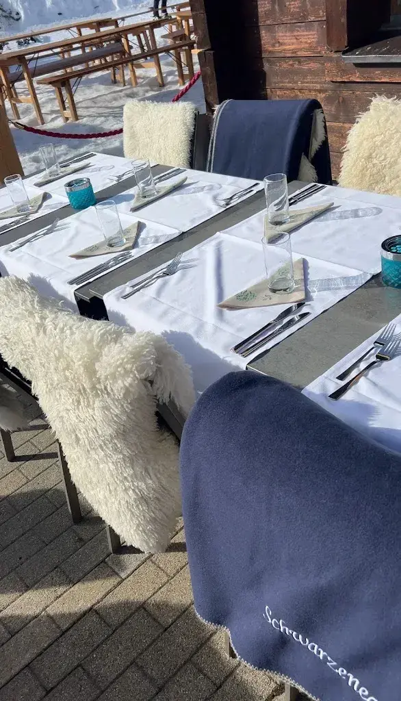 Karin & Andreas Burch_Skihütte Schwarzenegg_Flühli_review