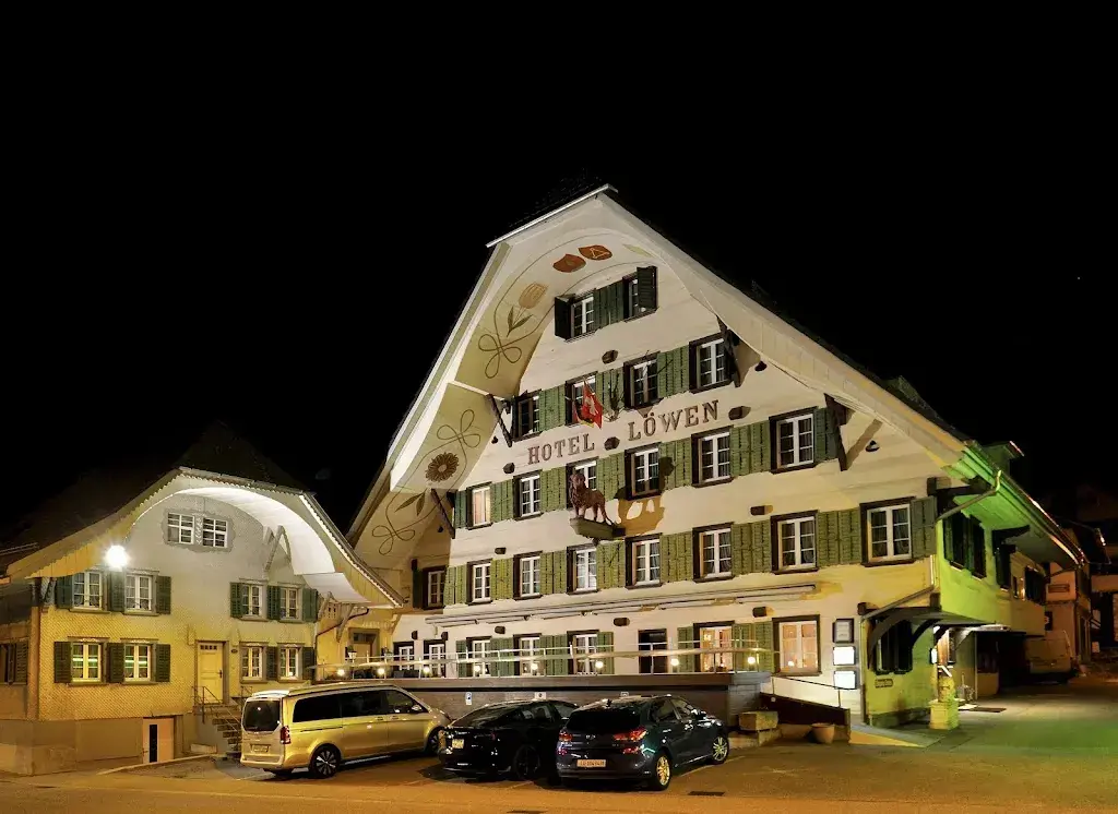 Sebastian Reiz_Hotel Löwen, LARO Gastro AG_Escholzmatt_avis