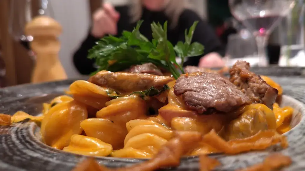 uǝƃlıƃ sǝɹ_Ristorante Pizzeria Piazza Eschenbach_Eschenbach_review