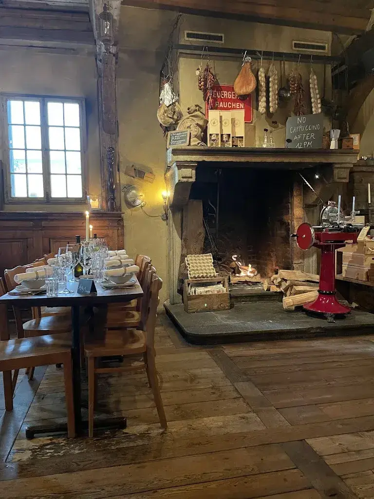 Isabel DesRoches_Grottino 1313_Luzern_avis