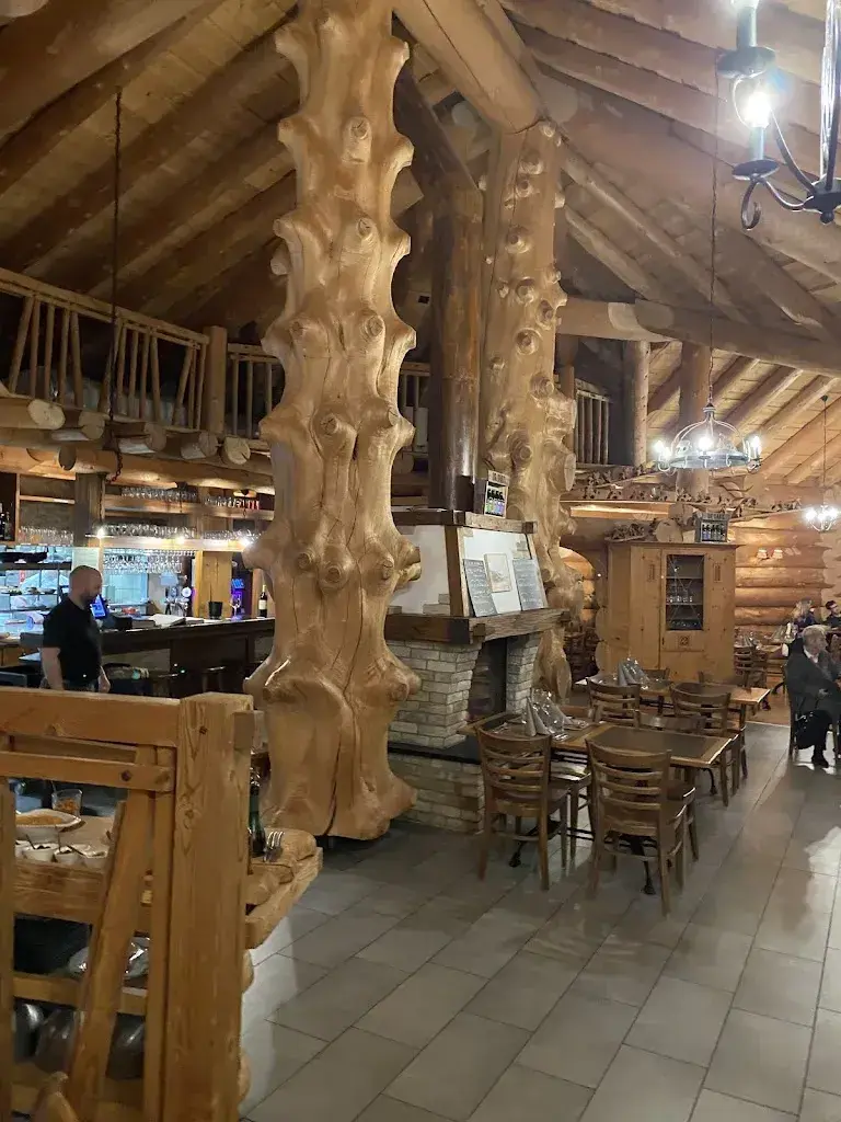 Eugenio Brusa_L’Unique_La Roche_review