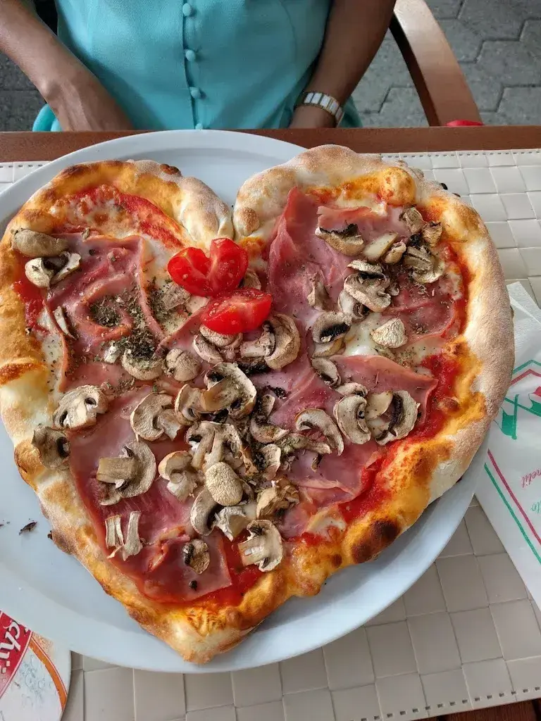 Menü_Adler Restaurant Pizzeria bei Gasthof Kreuz_Aesch_Bild_5