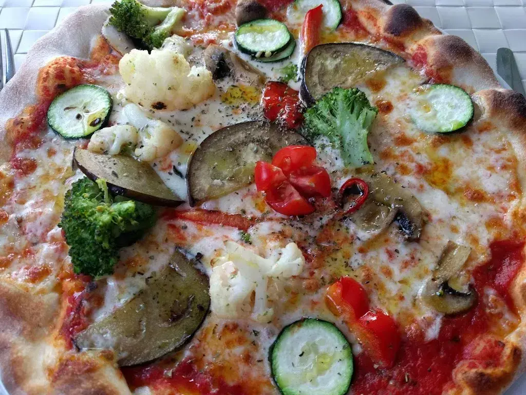 Menü_Adler Restaurant Pizzeria bei Gasthof Kreuz_Aesch_Bild_7