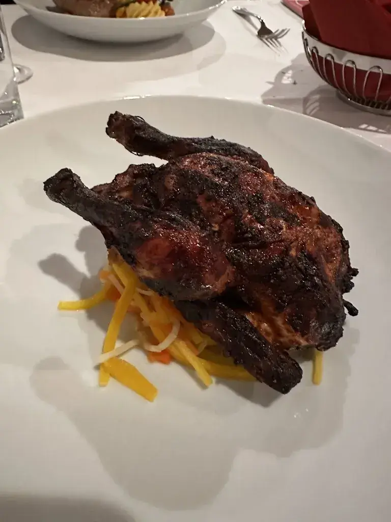 Taylor Ross_Hotel & Restaurant zum Schneggen_Reinach_review