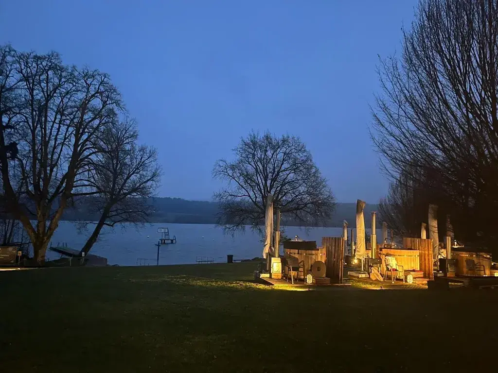 Jonas Häberling_HotPot Hallwilersee_Beinwil am See_review