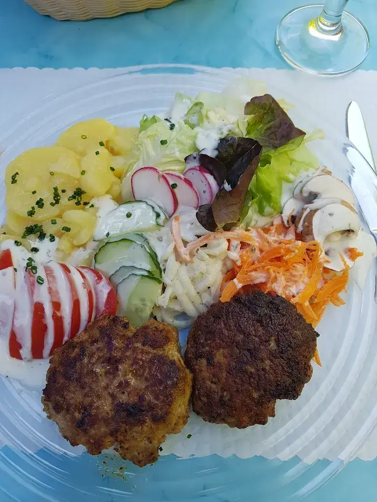 xxx Schumi_Restaurant Bahnhöfli_Rümikon_avis