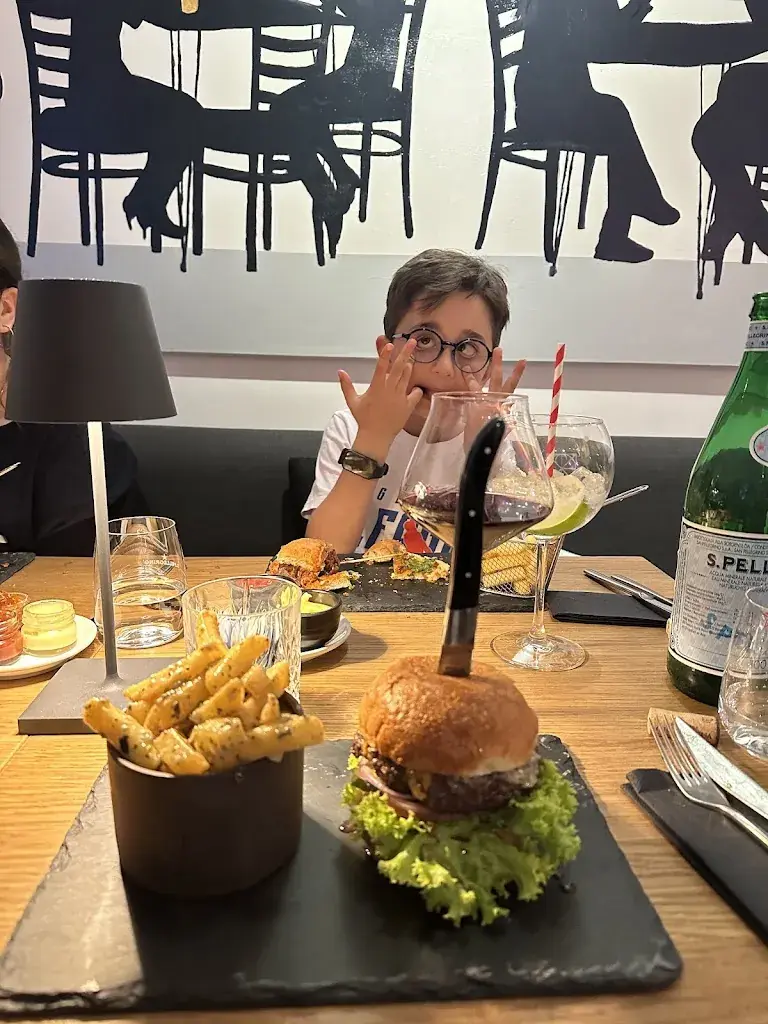 Ramzi Bouzerda_ANTONS_Luzern_avis