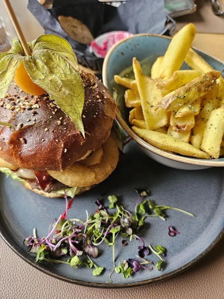 Alex Schneider_Im Spitz_Hochdorf_avis