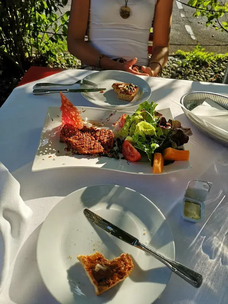 Landgasthof Adler Buchrain restaurant in Buchrain