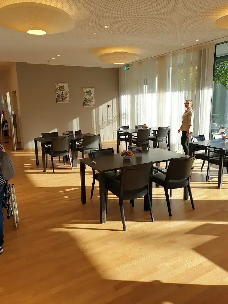 Manfred Lins_Riedbach_Adligenswil_review