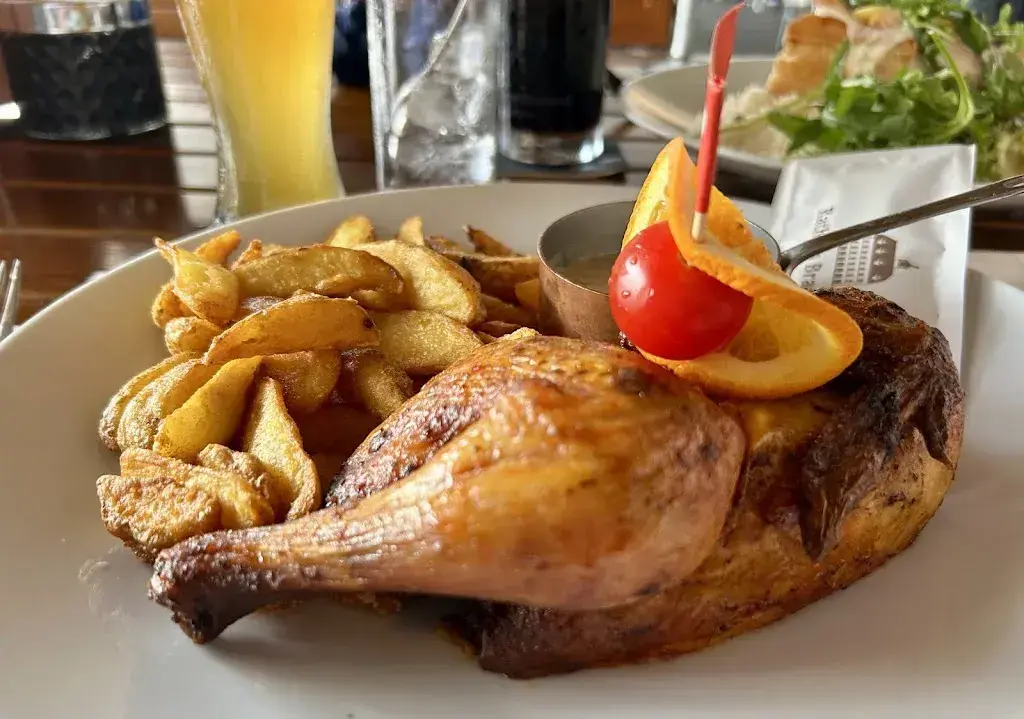 Gary Richardson_Rathaus Brauerei_Luzern_reseña