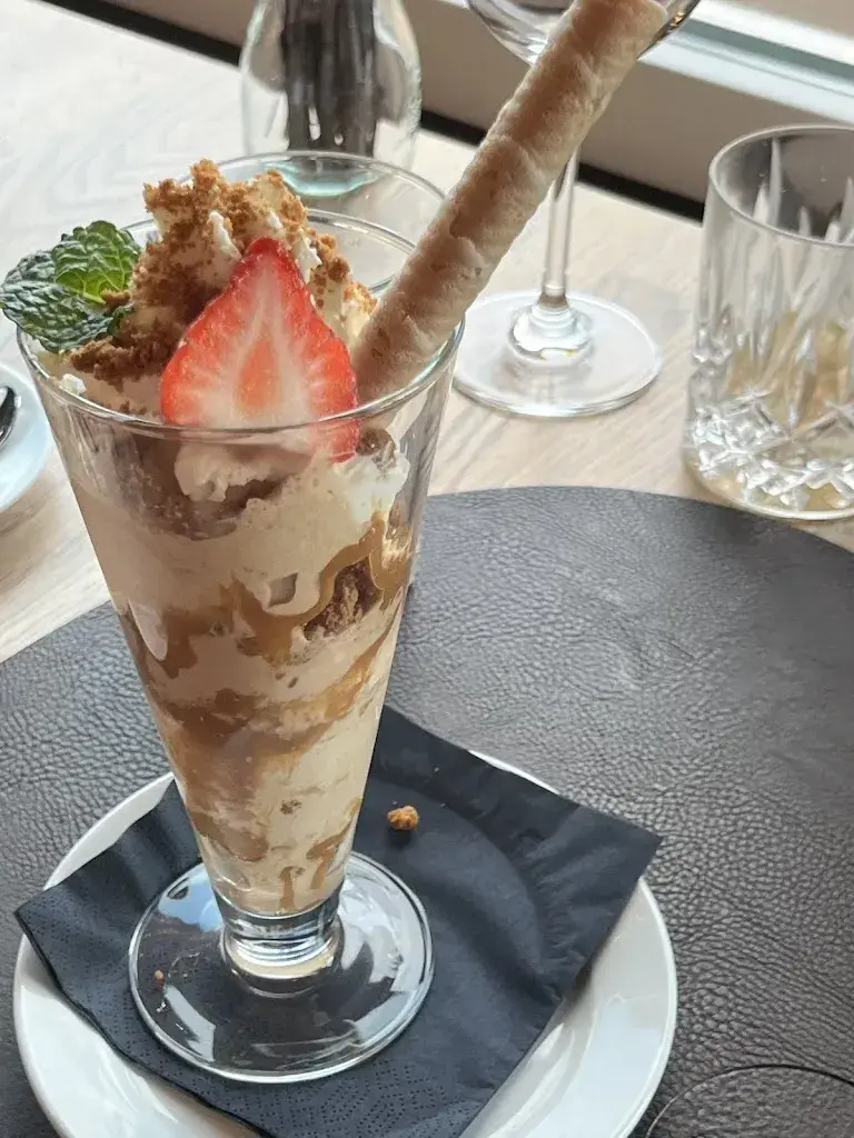 Oliver Schön_Restaurant Alpenblick Weggis_Weggis_avis