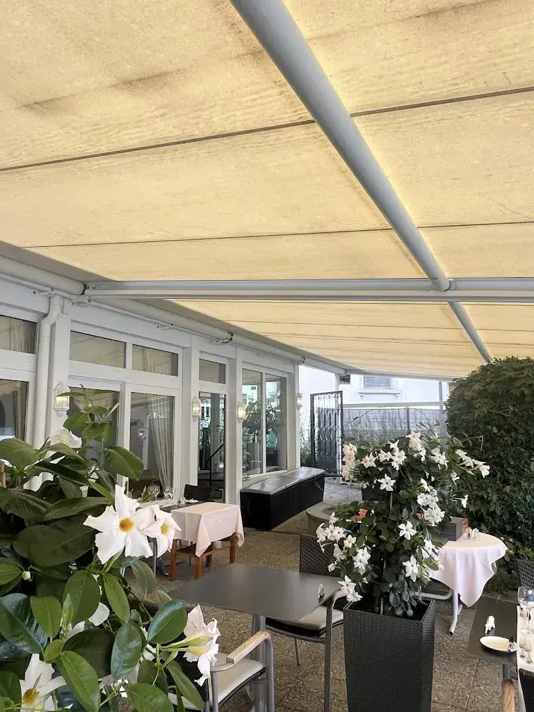 Rob Gravis_Restaurant Zee_Weggis_review