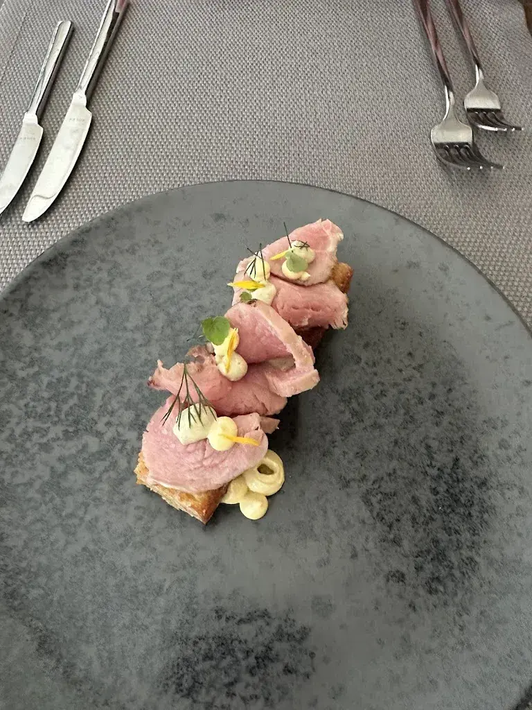 Alejandra Migallos_Equo 1706_Weggis_avis