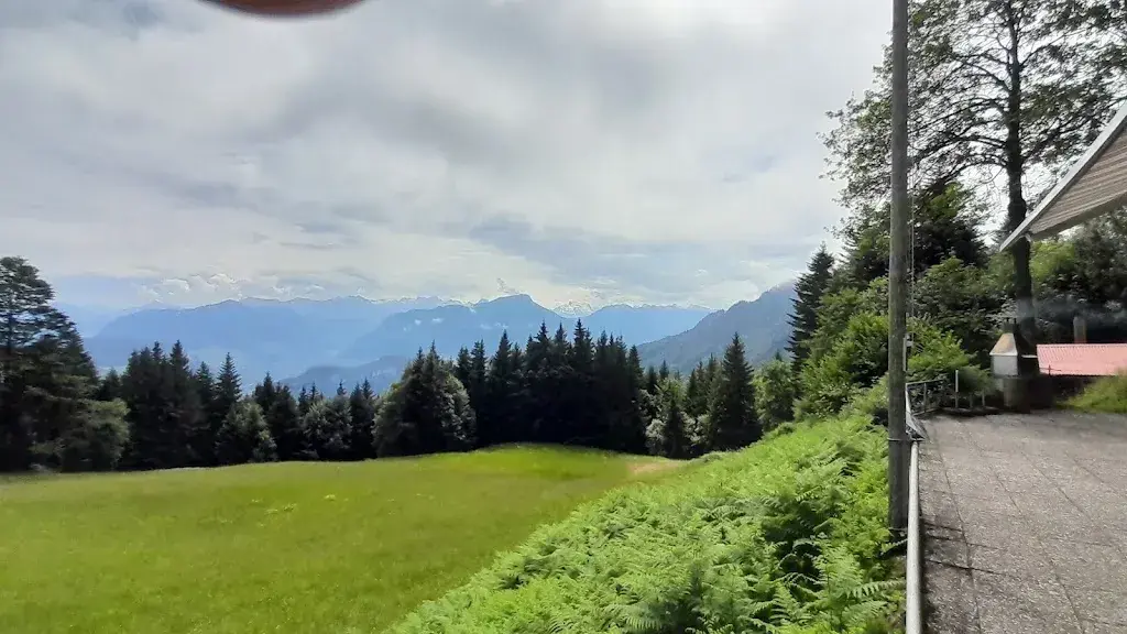 Erni Jürg_Schönenbodenhütte_Hergiswil_review